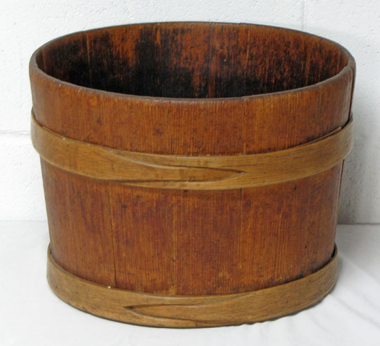 Button Hole Band Bucket