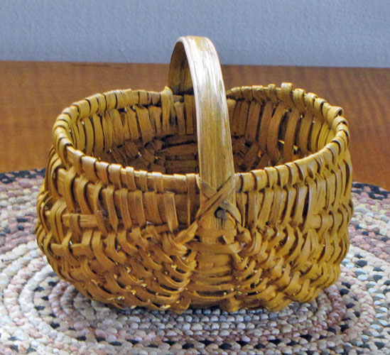 Miniature Painted Buttocks Basket